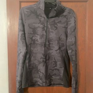 P’tula black and gray camo half-zip